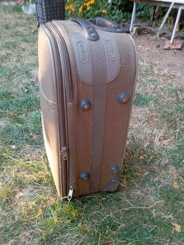 Putni koferi i torbe: Srednji kofer — 9