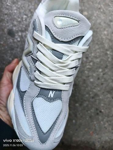 Patike: New balance
A KLASA
Cena 4000din
Brojevi od 36 do 46 — 5