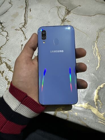 honor telefonlari qiymeti: Samsung Galaxy A40, 64 GB, rəng - Mavi, Barmaq izi, İki sim kartlı, Face ID