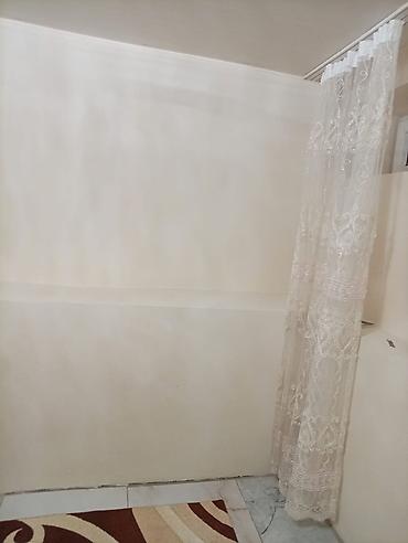 Mənzillər: Kirayə verilir: mebellı 2 otaqlı heyet evi - Düzənli plan: qonaq — 2