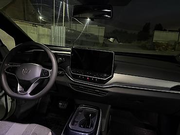 лифты: Volkswagen ID.4: 2022 г., Вариатор, Электромобиль, Лифтбек — 1