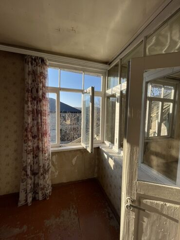 Həyət evləri və villaların satışı: Goygol rayonu Awigli kendi 1 ci perevaldan 50 metr awagi. Ev 2 — 13