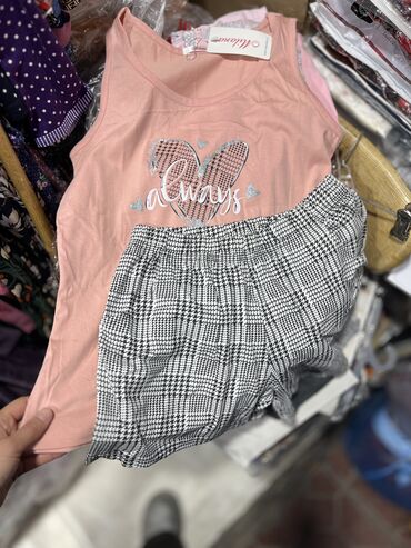 Пижамы: У вас только с длинными? Нет) У нас есть и пижамы с шортами на любой — 8