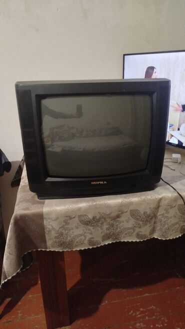 Televizorlar: Tv satılır.Yeni günəşlide işləyir televizor rengli gösterir hec bir
