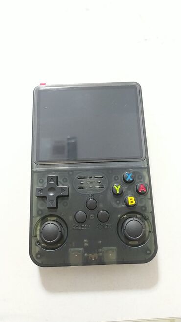 Другая бытовая техника: Портативная игровая консоль R36S