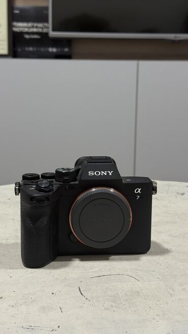 требуется фотограф: Продаю сони а 7 !!!! Состояние почти новый