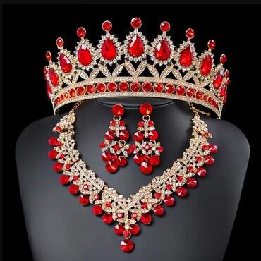 Setovi nakita: ⚡Setovi 
⚡Kruna, mindjuše, ogrlica
⚡Cena 2800 din — 3