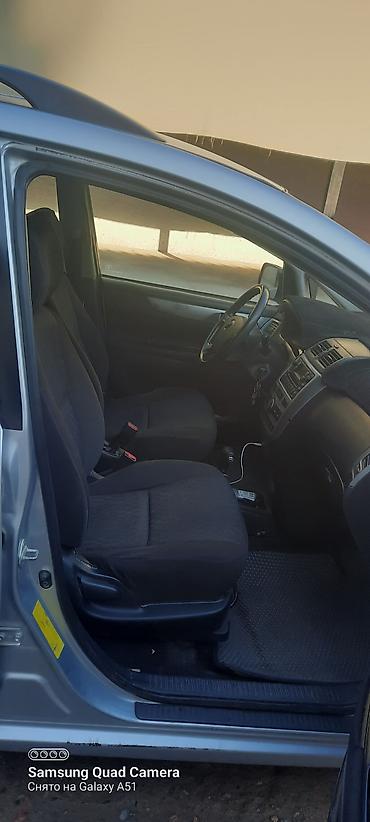 transporter multivan: Toyota Avensis Verso: 2004 г., 2.4 л, Автомат, Бензин, Универсал — 8