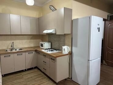 сниму квартиру на долгий срок город ош: 3 комнаты, Агентство недвижимости, Без подселения, С мебелью полностью