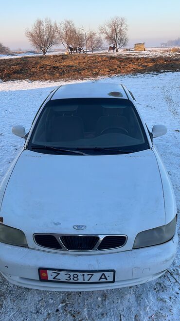 Daewoo: Daewoo Nubira: 1997 г., 1.6 л, Механика, Бензин, Седан