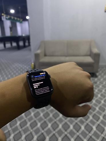 телевизор ош: Apple Watch Series 7 (модель A2352), корпус темный, спортивный — 3