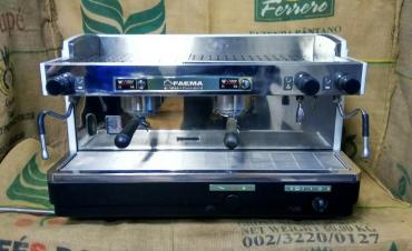 faema кофемашина в Кыргызстан: Профессиональная кофемашина faema E98 presidentОтличное