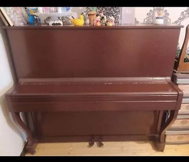 pianino petrof: Upright pianino – klassik dizaynlı, tünd qəhvəyi korpusla — 1