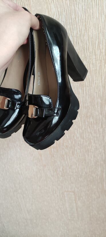 Tuflilər: Tuflilər, Ölçü: 36.5, rəng - Qara, İşlənmiş — 3