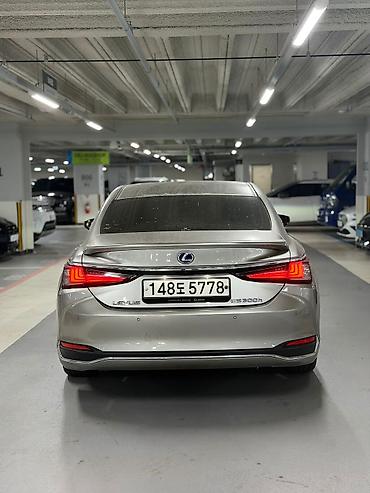 Lexus: Lexus ES: 2020 г., 2.5 л, Гибрид — 17