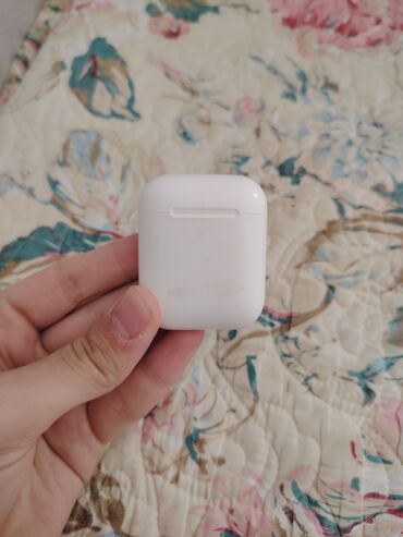 Микрофоны: Б/у Беспроводные (Bluetooth) Наушники, Apple, цвет - Белый