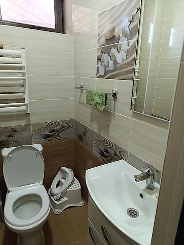 Продажа коттеджей и домов: 6 комнат и более, 240 м², 5 соток, Бишкек, Арча-Бешик ж/м Собственник — 16