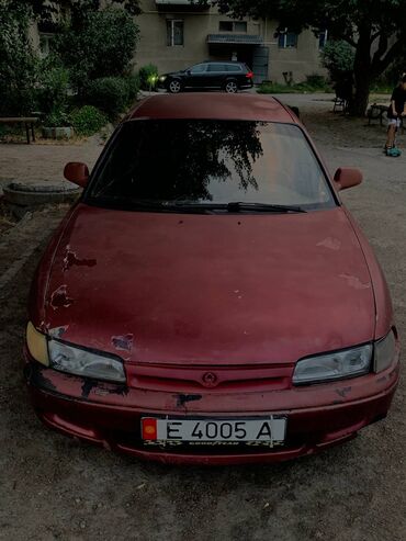 авто в рассрочку без первоначального взноса: Mazda 626: 1993 г., 2 л, Механика, Бензин, Хетчбек
