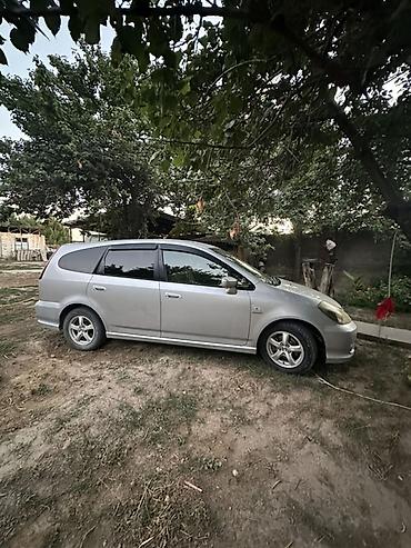 step wgn: Honda Stream: 2004 г., Автомат, Бензин, Минивэн — 4