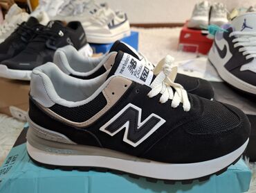 розовые кроссовки: Мужские кроссовки, 42, New Balance, Новый, цвет - Черный, Самовывоз, Платная доставка