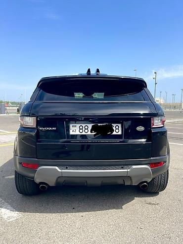 start stop: Range Rover Evoque, qara rəng, 5 qapılı premium kompakt SUV. Əsas — 6