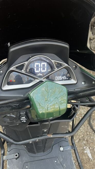 Скутеры: Тип скутера 150 куб. см, Бензин, Б/у — 8