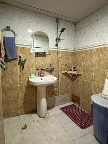 Köhnə tikili: Bakı, 3 otaqlı, Köhnə tikili, m. Həzi Aslanov, 60 kv. m — 9