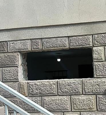 demontaza vrata: Usluga: Sečenje i bušenje zidova i betona Opis: - Profesionalno — 2