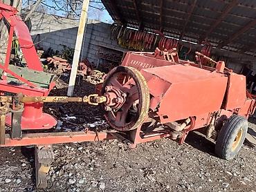 Тюковые пресс-подборщики: Пресс-подборщик кыргызстан тюковый, прицепной, красного цвета — 10