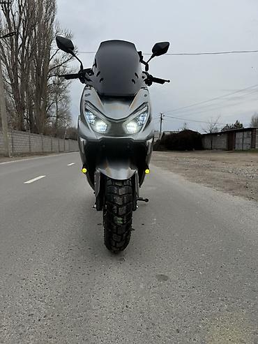 Скутеры: Макси-скутер 150 куб. см, Бензин, Новый — 4