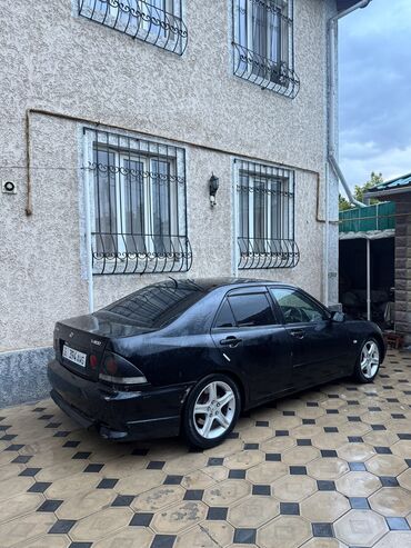 Lexus: Lexus IS: 2003 г., 2 л, Автомат, Бензин, Седан