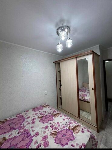 12 мкр бишкек: 2 комнаты, 44 м², 104 серия, 1 этаж, Косметический ремонт