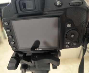 Fotokameralar: Nikon D3300 + 18-55mm obyektiv + Ştativ + Çantalar Tam işlək — 5