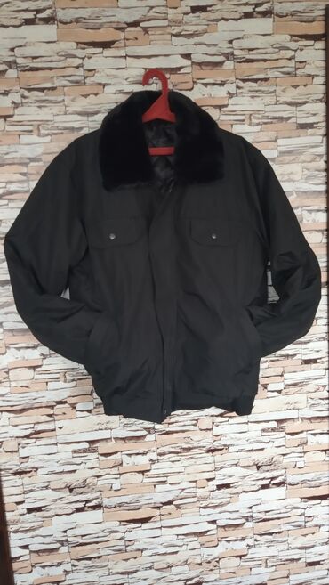 geyinilmiş paltarlar: Куртка Bty, цвет - Черный