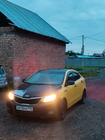Kia: Kia Rio: 2016 г., 1.4 л, Механика, Бензин, Седан