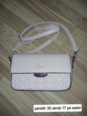 Eynəklər: Çiyin çantası, Dior, İşlənmiş