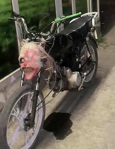 avto satış saytları: Kolleksiyaçıla və fərqli görünüş sevənlər üçün unikal motosiklet — 1