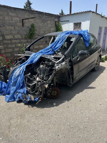 Peugeot: Peugeot 308: 1.6 l | 2008 il 120000 km Hetçbek