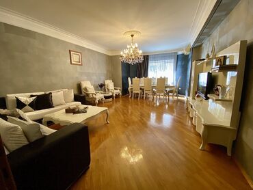 qonaq otagi ucun listurlar: İşlənmiş, TV altlığı