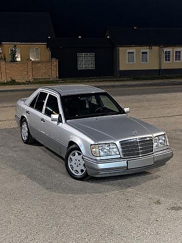 акорд 1994: Mercedes-Benz W124: 1994 г. — 1