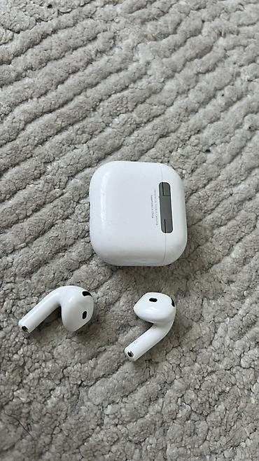 hoco eq34 plus: Беспроводные наушники-вкладыши, Apple, AirPods 4, Б/у — 1