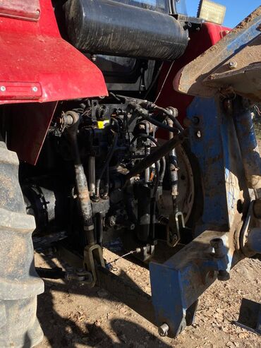 Другие тракторы: Трактор с плугом (навесное орудие) Описание: - Колёсный трактор с — 7