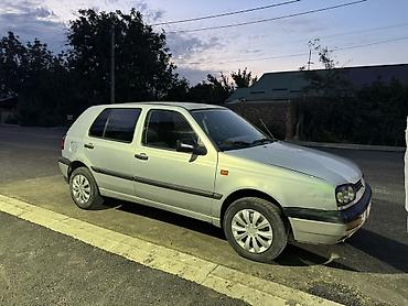 годф 2: Volkswagen Golf: 1992 г., 1.8 л, Механика, Хэтчбэк — 5