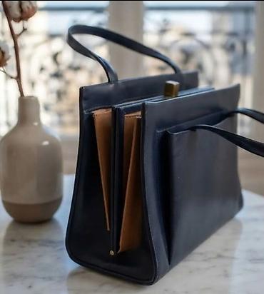 Elegantna ženska torba – strukturalni tote dizajn - Materijal: glatka