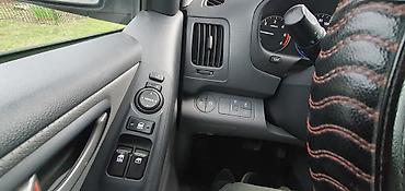 пасса: Hyundai Starex: 2019 г., 2.5 л, Автомат, Дизель, Минивэн — 6