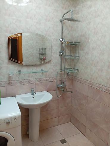 Köhnə tikili: 1 - ci məhəllə 4/2 - mərtəbəsində 3 otaqlı yol qırağı kombisi var polı — 9