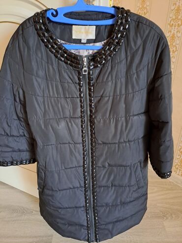 Kurtka 45 manat XXXL baha alinib