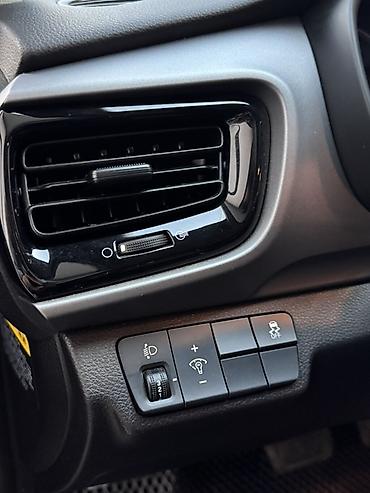 Kia: Kia Stonic: 2018 г., 1.6 л, Автомат, Дизель, Кроссовер — 8