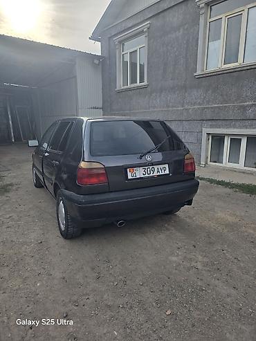 e6 3: Volkswagen Golf: 1992 г., 1.8 л, Механика, Бензин, Хэтчбэк — 4