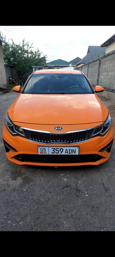 срочно продаю в связи с переездом: Kia K5: 2019 г., 2 л